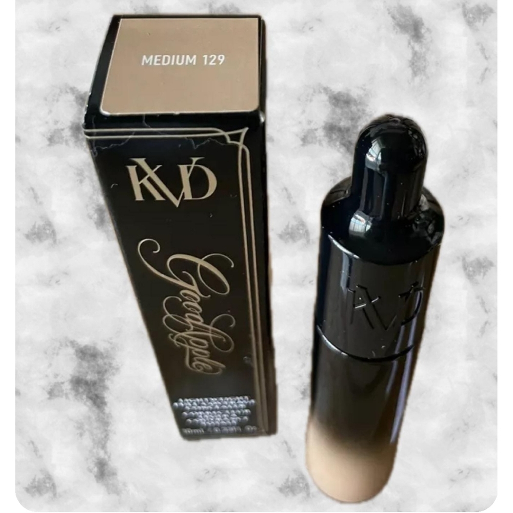 🧚♀️MEDIUM 129 Kat Von D DISCONTINUED Good Apple Foundation NWT - Picture 2 of 4